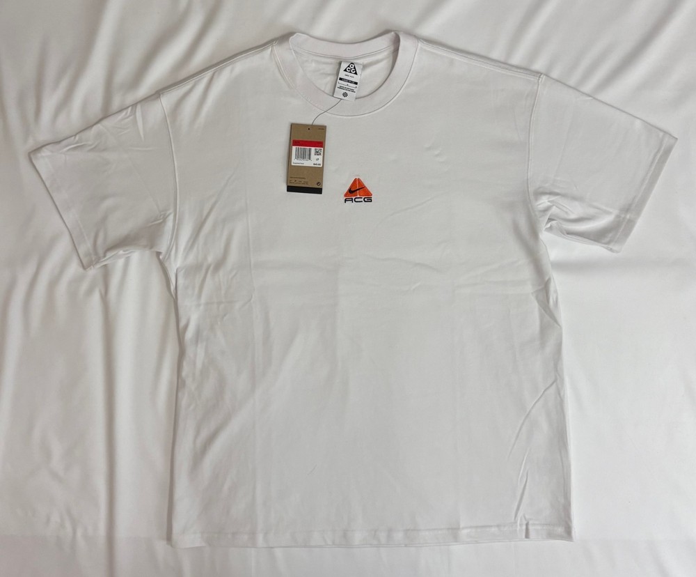 Nike ACG Men’s Loose Fit White T-Shirt Sz Large Lungs Logo NWT DQ1815-121