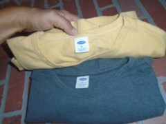 OLD NAVY MENS BLANK TSHIRT LOT OF 2 SIZE XL IN GOOD CONDITIONS