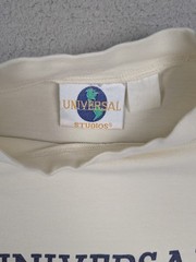 Vtg 90’s Y2K Universal Studios Hollywood Embroidered Cream T-Shirt Size M Slim