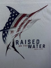 Reel Life T Shirt Mens Size Medium White Fishing Marlin Raised on the Water EUC!