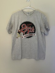 Vintage 2000s DARE to Resist Drugs Gray T Shirt (M)
