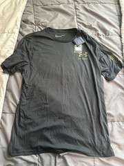 Under Armour UA Freedom Flag Size Large NWT
