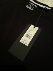 KENNETH COLE ROUND NECK BLACK UNWORN w/ TAGS SHORT SLEEVE- Size L ORIGINALLY $49