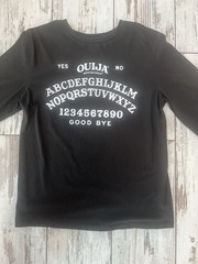 Black Ouija Board Graphic T-Shirt – Youth Size 10/12 – Mystifying Oracle Design