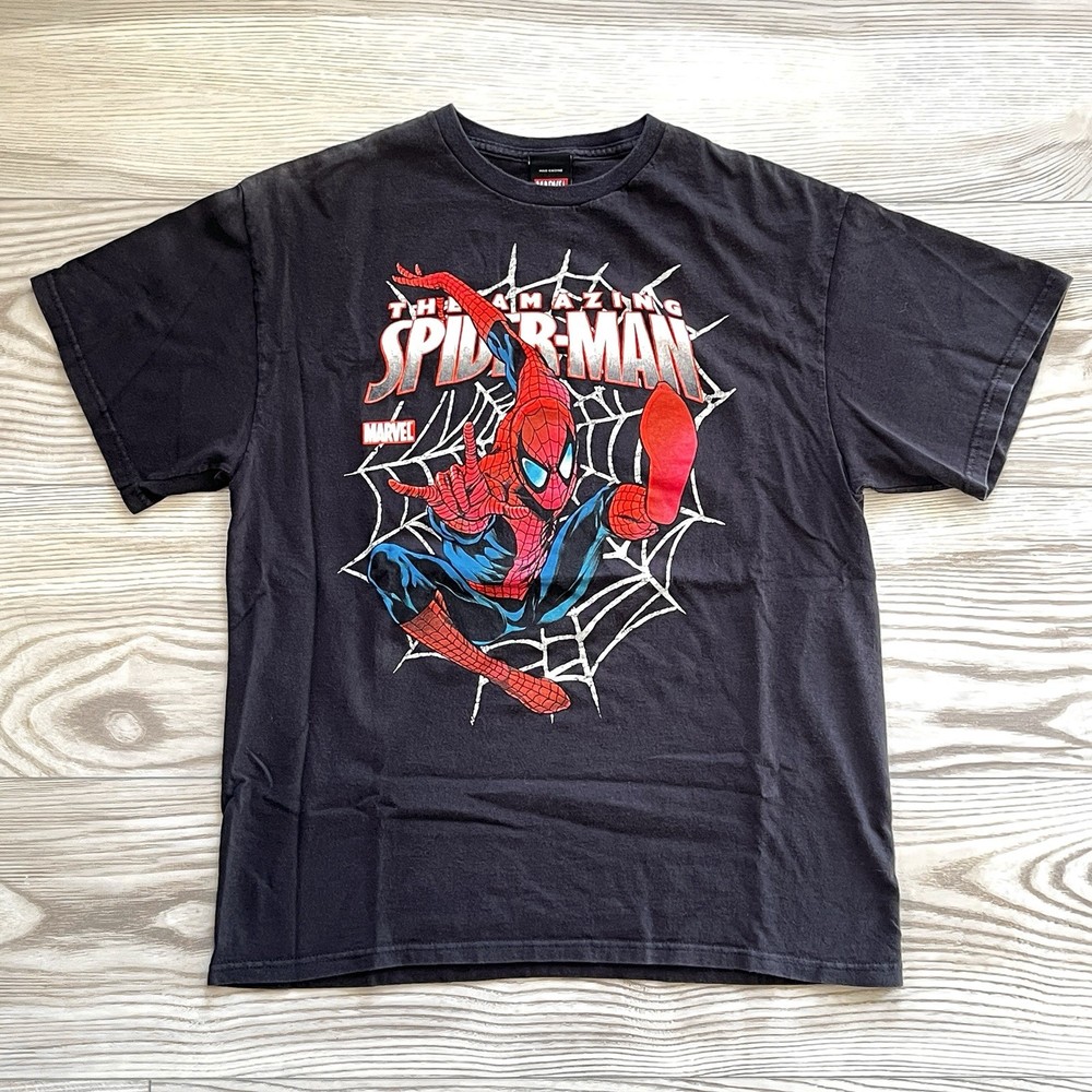 2012 Marvel Mad Engine The Amazing Spider-Man Silver Web Graphic T-Shirt Medium