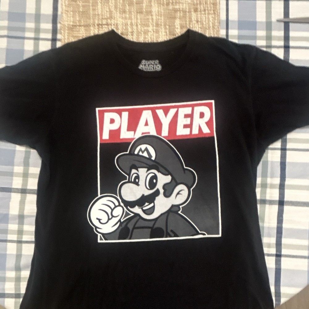 Nintendo Super Mario Mario “Player” Graphic Tee Black Cotton Crew Neck Men’s L