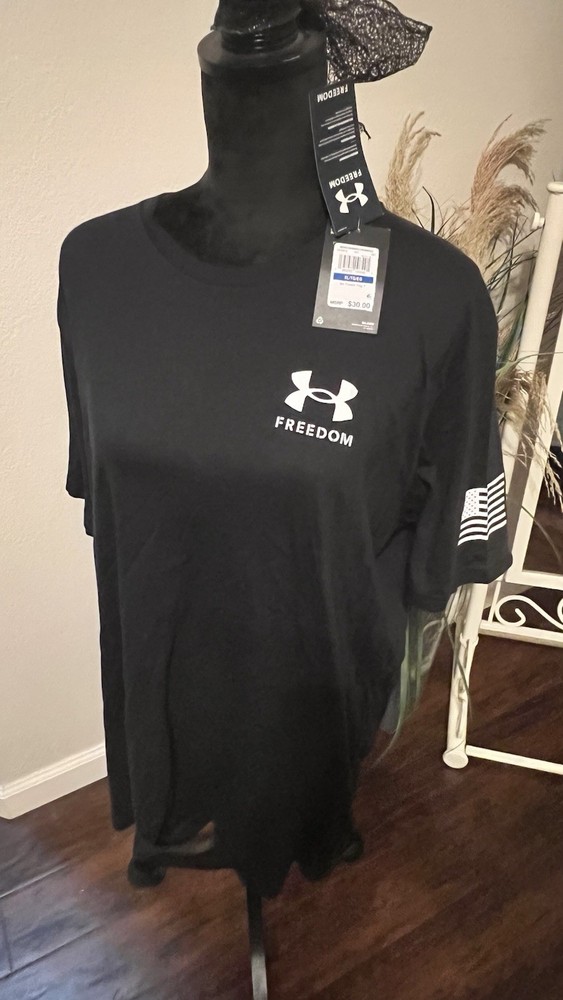 Under Armour Freedom Flag Graphic T-Shirt Black Men’s XL Short Sleeve Crew