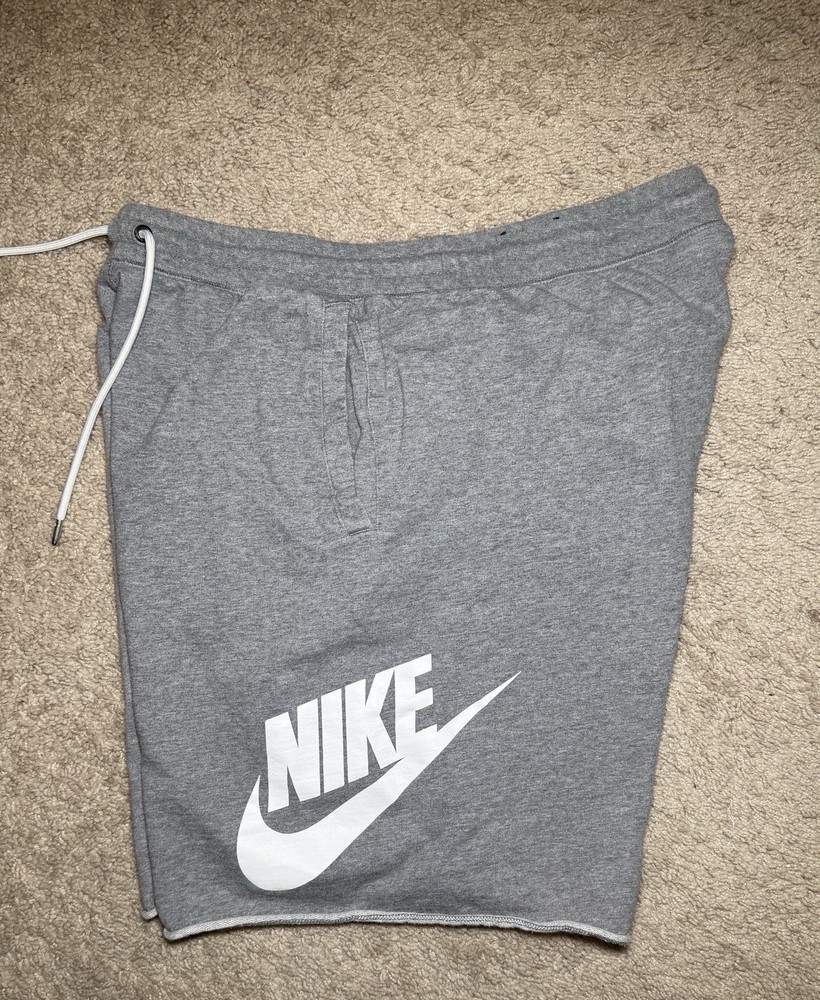 Nike Fleece Shorts Light Gray Swoosh Logo Size XXL Athletic W Pockets