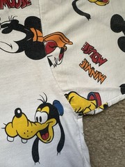 Men’s Vintage Disney Characters Mickey Mouse All Over Print T Shirt Medium/Large