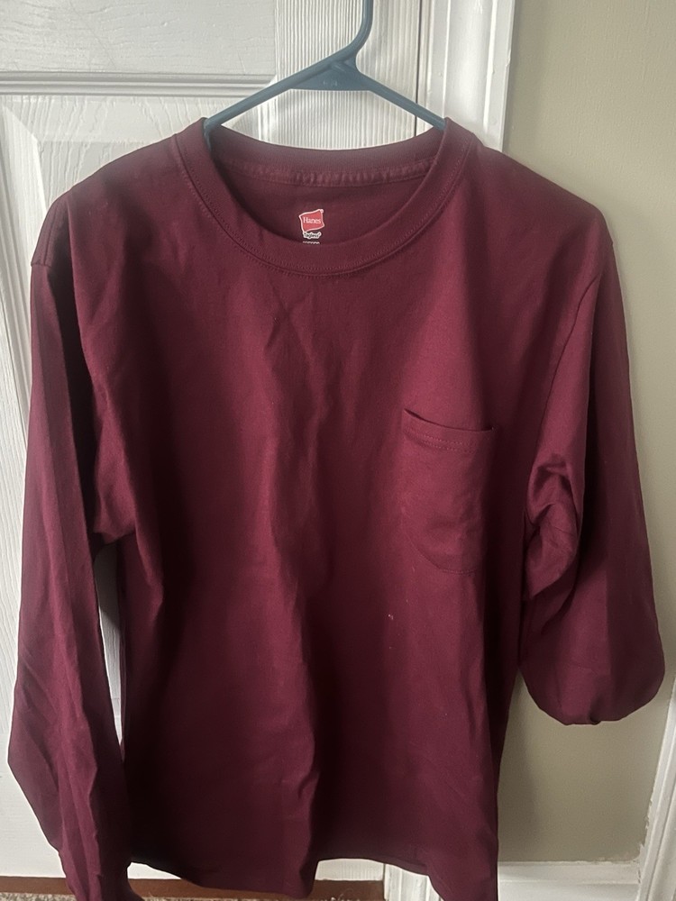 Hanes Men’s M Burgundy Regular Long Sleeve Crew Neck Solid Pocket T-Shirt