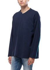 Konus Men’s Asymmetrical Hem Long Sleeve Tee in Navy