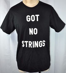 Beats Headphones Got No Strings Mens T-Shirt size Large Wireless Promo Puppetico