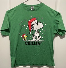 Snoopy And Woodstock /Charlie Brown Christmas T-Shirt Men’s Green XL **(LARGE)