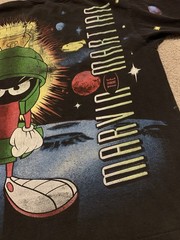 VTG 1993 Looney Tunes Marvin The Martian AOP Wild Oats 1993 2XL Flaw