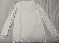 Uniqlo Men’s Small White Scoop Neck Long Sleeve T-Shirt Heattech