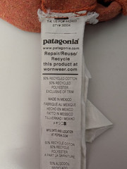 Patagonia Mens P-6 Logo Responsibili-Tee Medium Quartz Coral Orange Shirt M