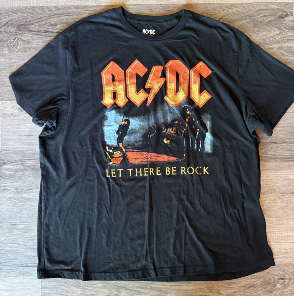 AC/DC Men’s T-Shirt size 2XLT NEW!