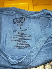 Marvel Avengers Gold Foil Logo T-Shirt Blue Size Small