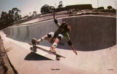 Lakewood Skatepark t-shirt Sims Skateboard deck Dogtown skateboard
