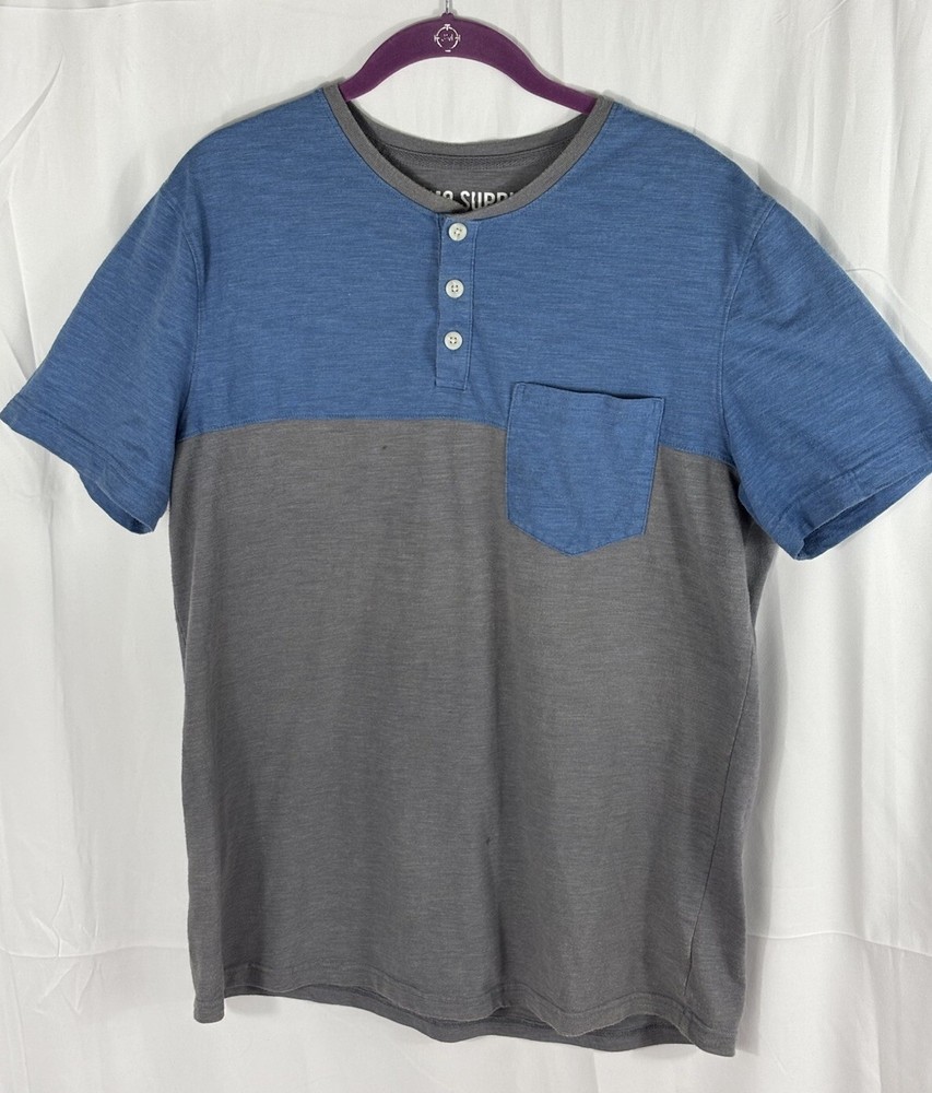Mossimo Supply Co Men’s Gray Blue Short Sleeve Pocket T-Shirt Size Large READ