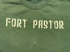 Fort Pastor Shirt Men’s Large OD Green Social Justice Army Military Short Sleeve
