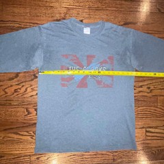 The Clarks Shirt Men Medium Restless Days Long Sleeve Crew Neck Gray Gildan Tag