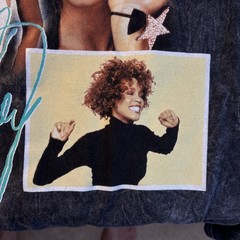 Whitney Houston Tee 100% Cotton Signature Collage Graphic Acid Wash T-shirt L