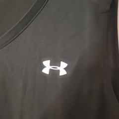 Under Armour T-Shirt Men’s Fitted Black Sleeveless T-shirt, NO TAG-see measureme