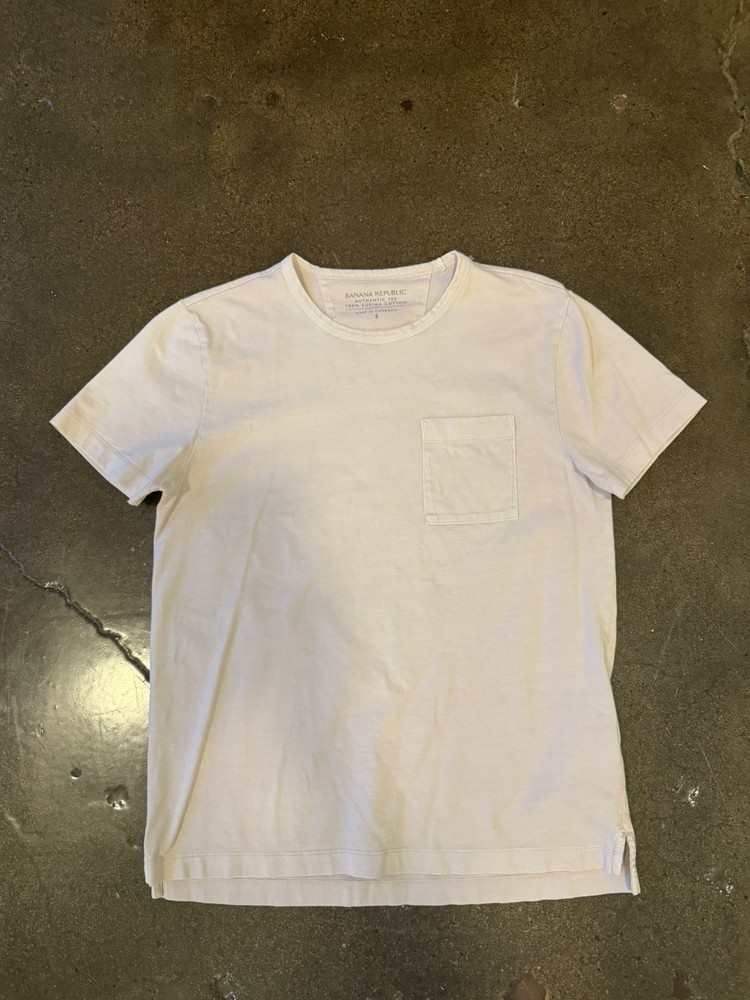 Banana Republic mens mauve pocket t-shirt, sz. S