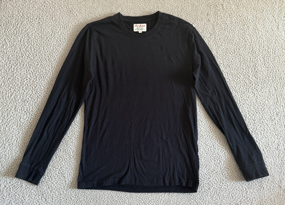 Red Jacket Shirt Mens Medium Black Long Sleeve Crewneck Basic Tee Casual Cotton