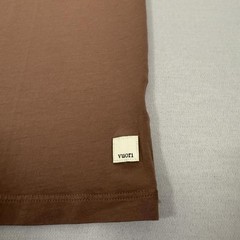 Vuori Shirt Mens Medium Brown Linear Tech Pocket Tee Performance Stretch Gym