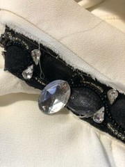 WOMENS CHRISTINA MAKOWSKY CREAM BLACK RHINESTONE COLLAR BLOUSE S *