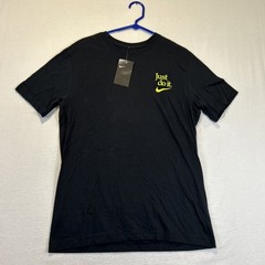 Nike Training Tshirt I Won’t Win Quietly Black Volt Medium HV9486-010 New Mens