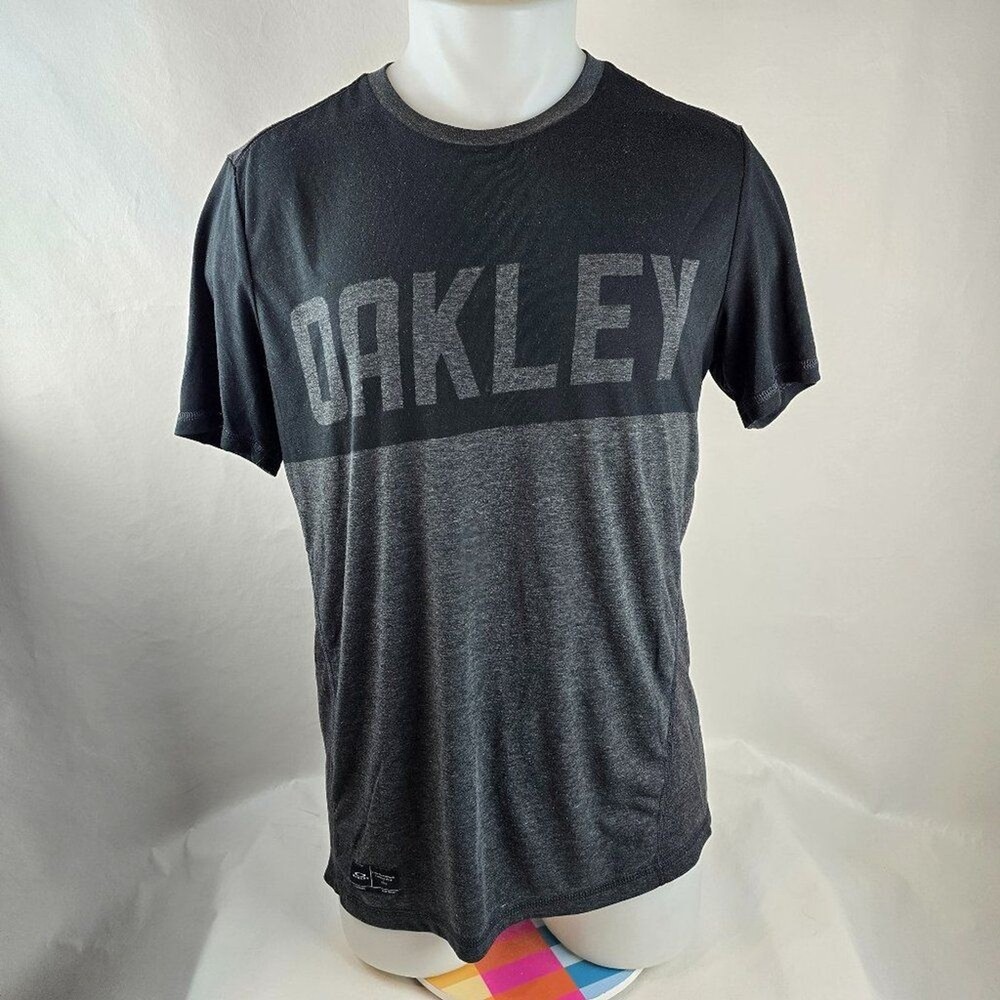 Oakley T Shirt Mens Medium Grey Hydrolix Regular Fit Casual Golf Sports Outdoors