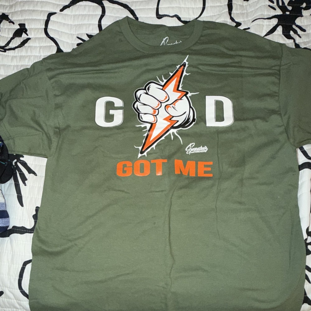 Sneaker Threads Green Graphic Logo Crewneck Short Sleeve Cotton T-Shirt XL