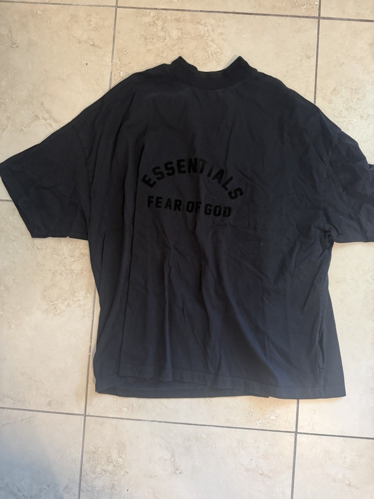 Fear of God Essentials Men’s Black Logo Crew Neck Short Sleeve Cotton T-Shirt