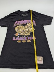 Mitchell & Ness Lakers Champions T Shirt – Small Black NBA Finals Rings Hardwood