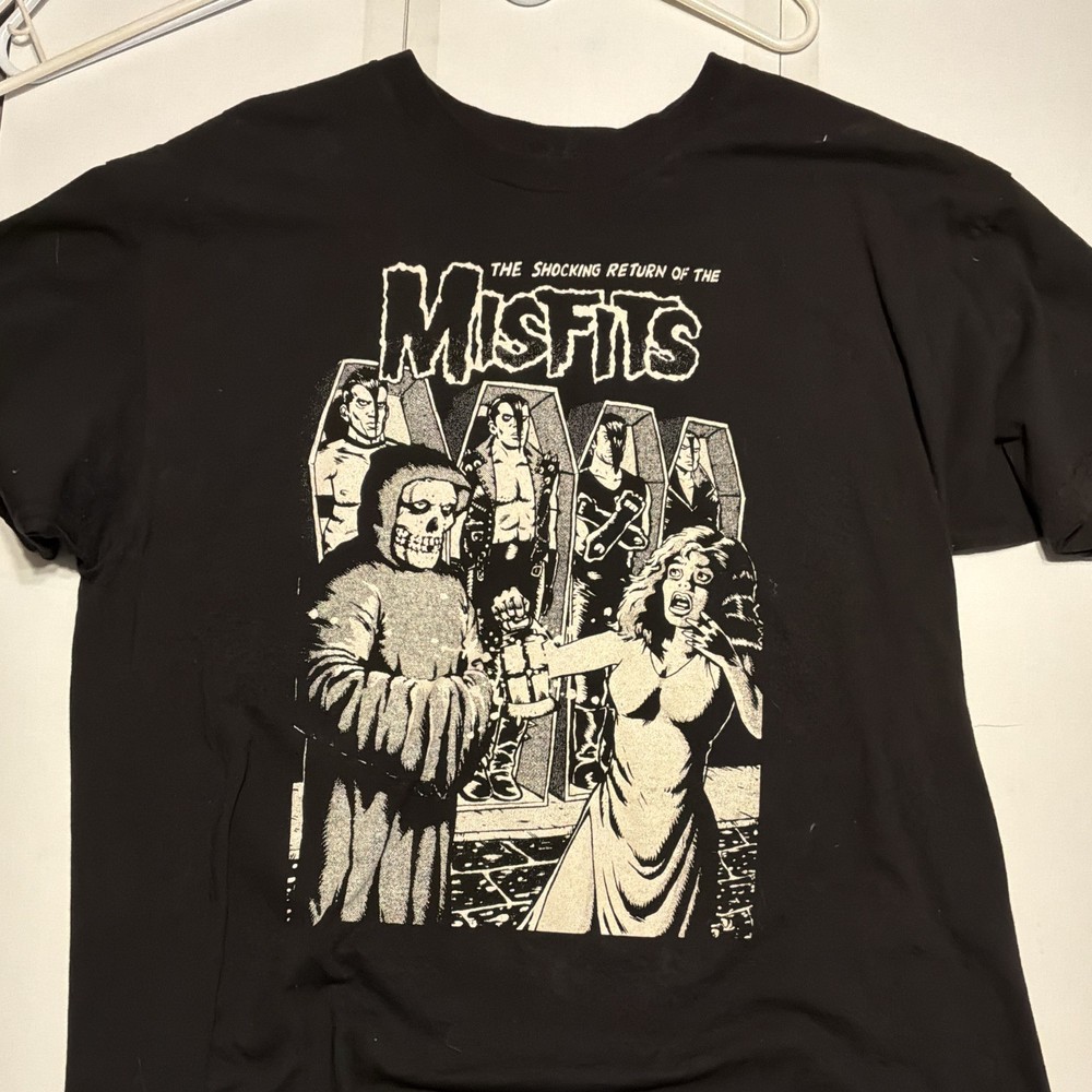 Gildan Misfits Shocking Return Graphic Tee Black Men’s XL Crew Neck SS Cotton