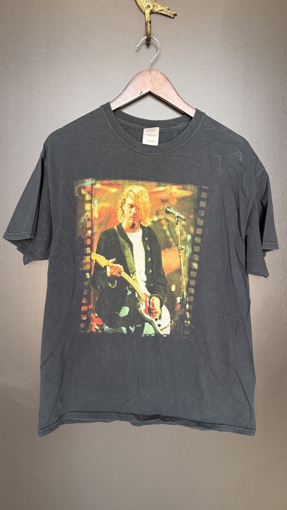Kurt Cobain Shirt Mens L Faded Black 2013 Nirvana Band Music Gildan Graphic Tee