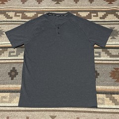 Public Rec Go-To Henley Mens Medium Stretch Performance Shirt C9