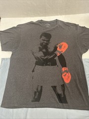 Muhammad Ali Gray T-shirt Sz XL