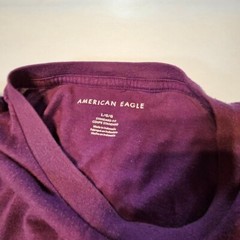 Americal Eagle Mens SZ LG New York Seventy Seven Purple Short Sleeve T-Shirt