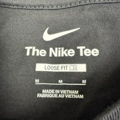 NEW Nike Max90 Watercolor Painting Basketball $45 MSRP Center Swoosh t-shirt M