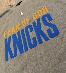Fear of God Essentials New York Knicks NBA Gray T-Shirt Size L