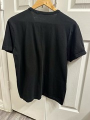 Guess Mens V-Neck T-Shirt Black Graphic Tee Short Sleeve Los Angeles Vintage