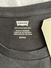 NWT Men’s Levi’s Classic Logo T-shirt. Sz Small & Black Retail $24.50
