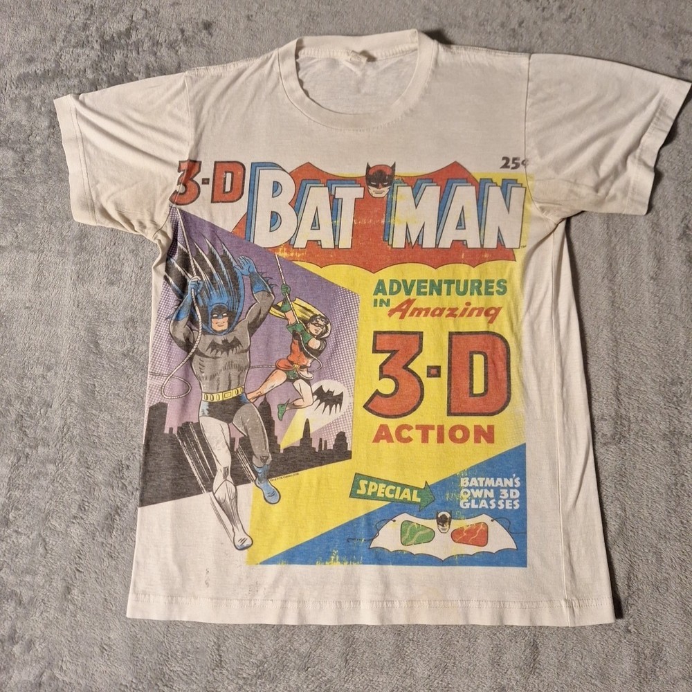 Vintage 90s 3-D Action Batman Comic Book T-Shirt Size Small White Lightweight