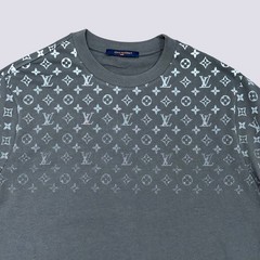 LOUIS VUITTON Classic Gradient Monogram Motif T-Shirt Gray Mens Tee Size L