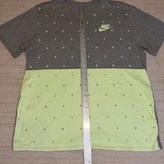 Nike Mens XL Athletic Cut T-Shirt Grey Neon Volt Tennis Ball Colorblock Logo Tee