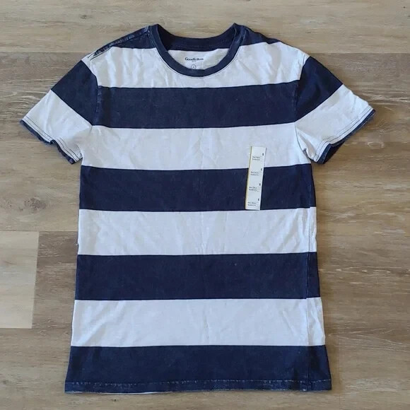 NWOT Goodfellow & Co Men’s Stone Wash T-Shirt Blue Size S